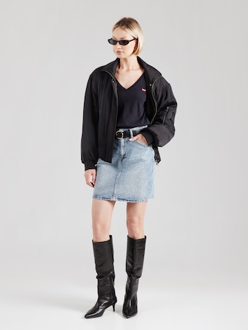 LEVI'S ® Футболка 'Perfect V-Neck Tee' в Черный