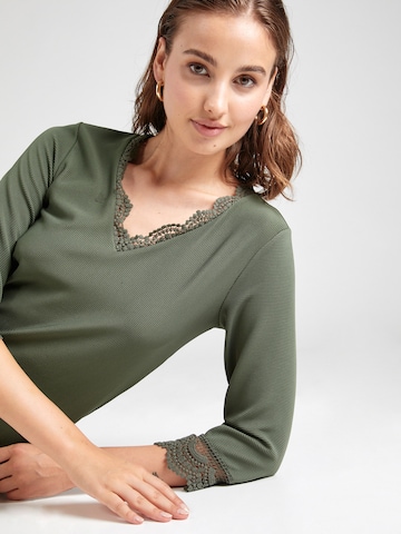 ABOUT YOU Shirt 'Dorothee' in Groen