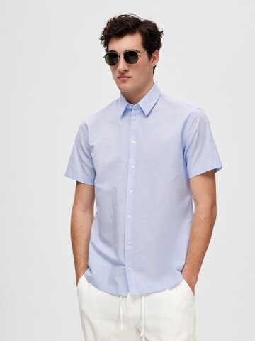 SELECTED HOMME Regular fit Button Up Shirt in Blue