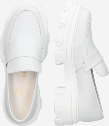 The Original 1936 Copenhagen Classic Flats 'The Maria' in White