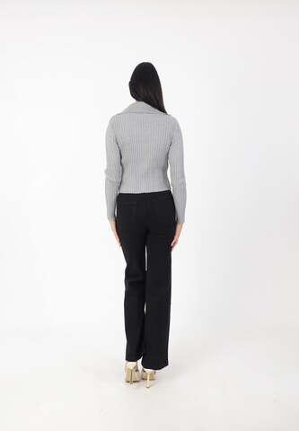 Elara Gebreid vest in Grijs