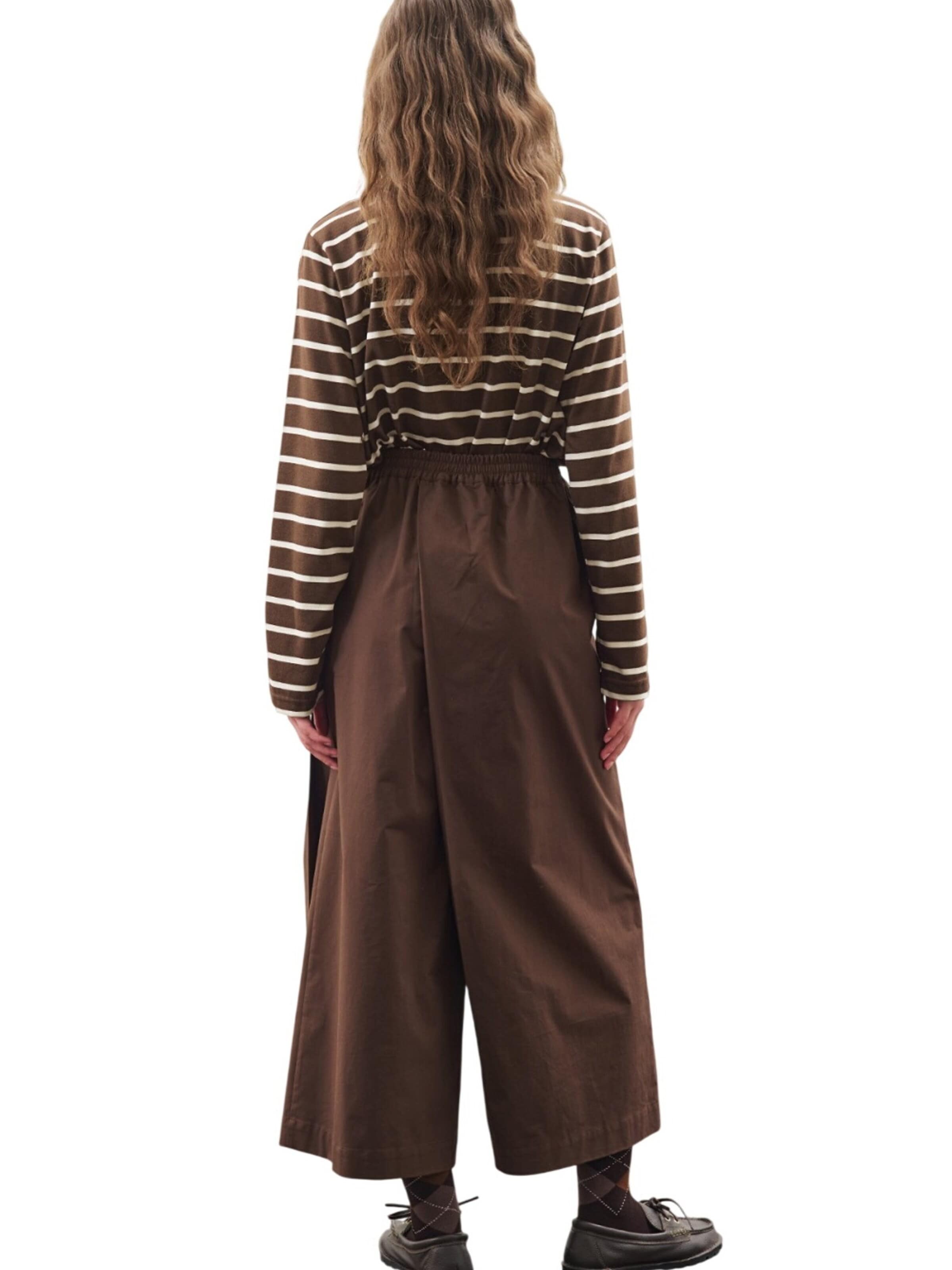 MANUKA Regular Trousers in Brown