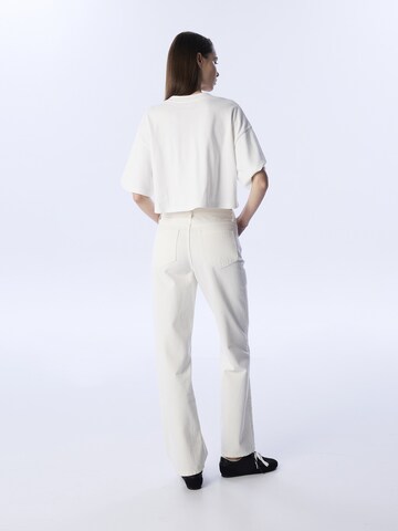 Twist Shirt in Wit