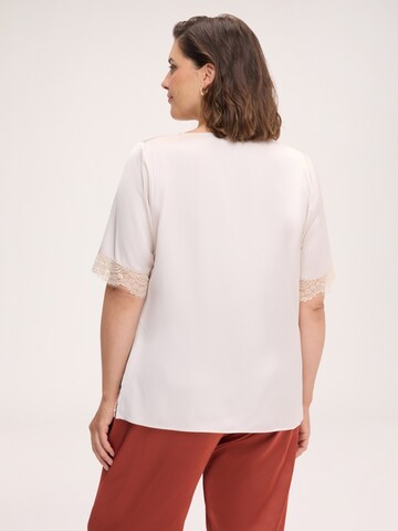 Fiorella Rubino Blouse in Beige
