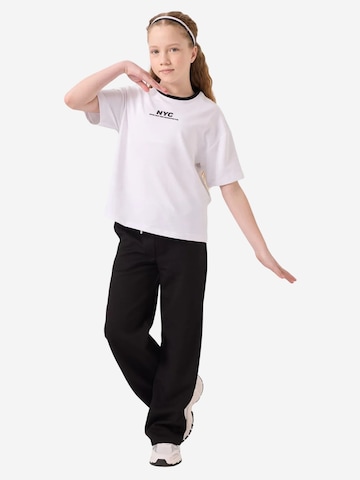 Tommy Life Strój treningowy 'Aktive Sets' w kolorze biały: przód