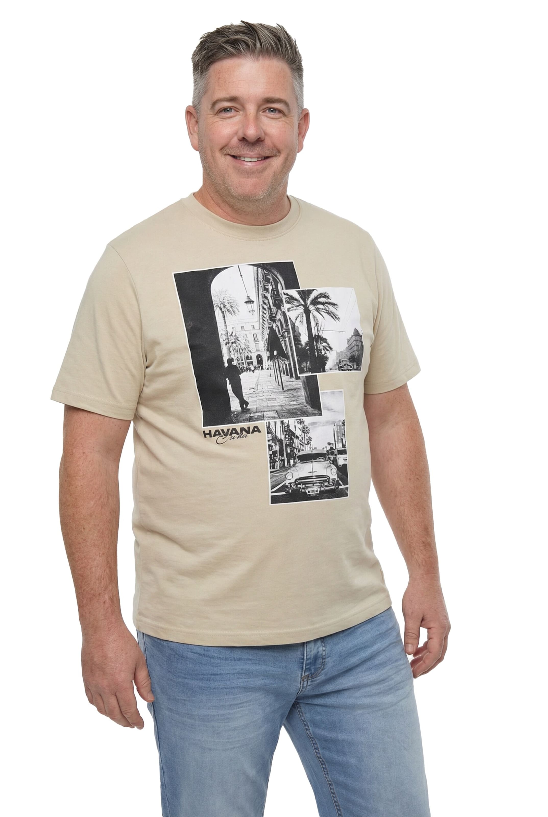 Men Plus Shirt in Beige: front