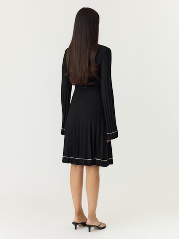 YAS - Vestido de punto 'YASPlema' en negro