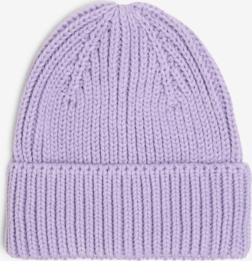 Marie Lund Beanie in Purple: front