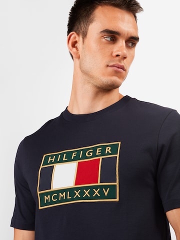 Coupe regular T-Shirt 'Global' TOMMY HILFIGER en bleu
