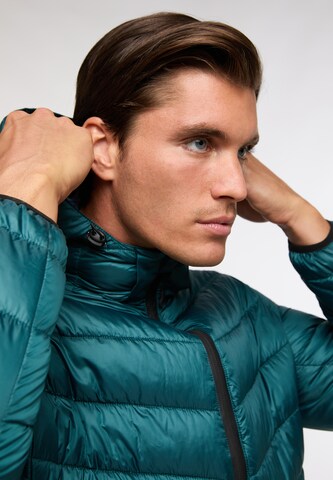 ETERNA Between-Season Jacket in Green