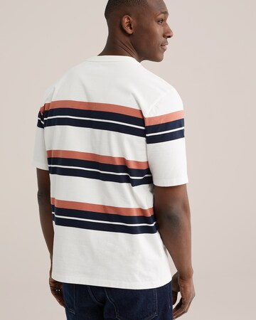 Tricou de la WE Fashion pe alb