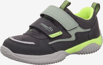 Sneaker 'Storm' di SUPERFIT in grigio: frontale