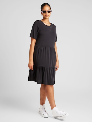 Vero Moda Curve Jurk 'FILLI CALIA' in Zwart: voorkant