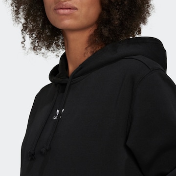 ADIDAS ORIGINALS Sweatshirt 'Adicolor Essentials Fleece' in Black