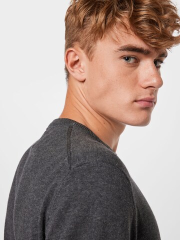 Coupe regular Pull-over 'Alex' Only & Sons en gris