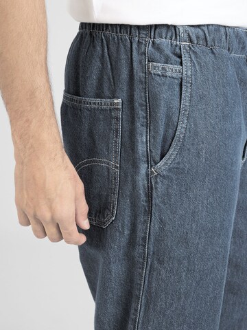 LEVI'S ® Alt kitsenev Teksapüksid 'Stay Loose Boxer Tapered', värv sinine