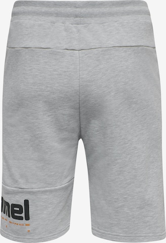 Hummel Loosefit Shorts 'Manfred' in Grau