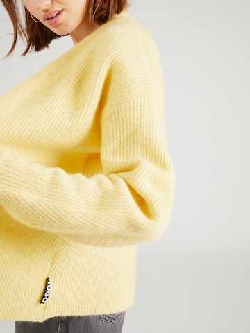 HUGO Knit Cardigan in Yellow