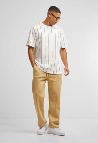 T-Shirt Urban Classics en blanc