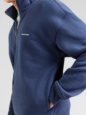 HOLLISTER Sweatshirt 'CLEAN CUT CLASSICS' in Blauw
