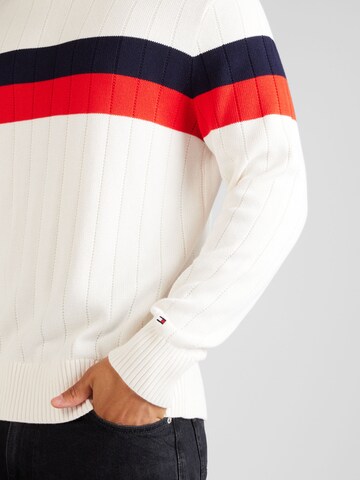 TOMMY HILFIGER Pullover in Weiß