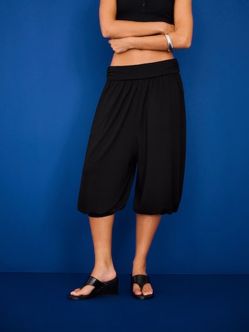 Bershka Barrel Hose in Schwarz: Vorderseite