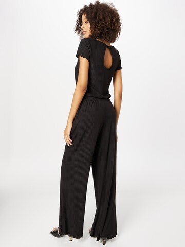 Urban Classics Jumpsuit in Zwart