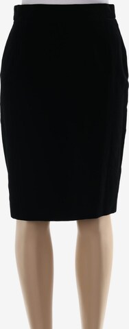 Vera Mont Skirt in M in Black: front