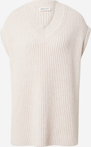 ARMEDANGELS Sweater in Beige: front