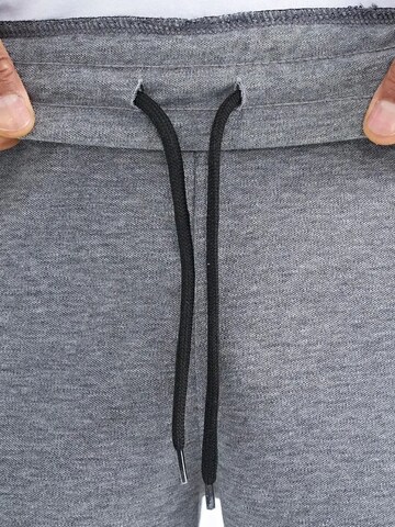 Regular Pantaloni de la Tommy Life pe gri
