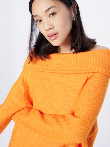 Monki Pullover in Orange