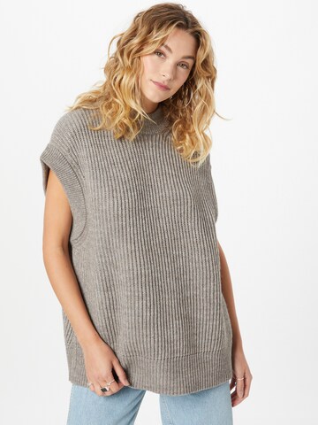 DRYKORN Sweater 'Tilani' in Grey: front