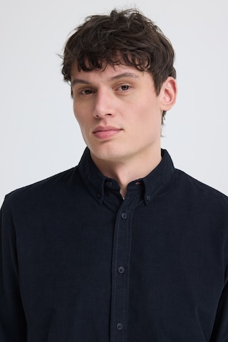 Coupe regular Chemise 'BHBEKIR' BLEND en bleu