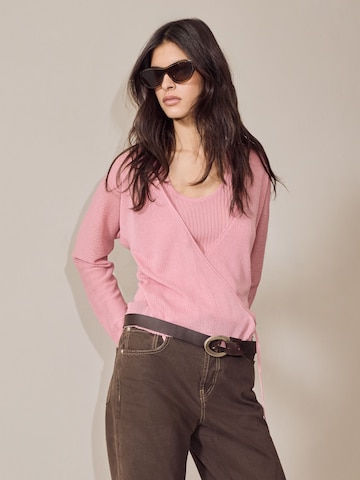 Bhoem Set: Strickjacke und Stricktop in Pink: Vorderseite