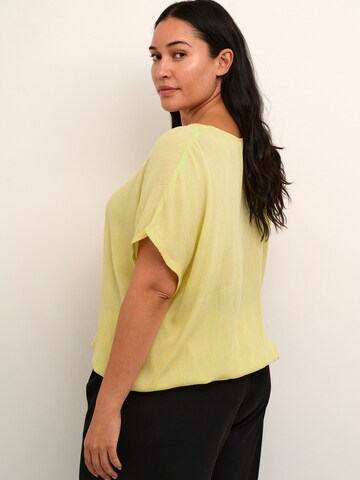 KAFFE CURVE - Blusa 'Ami Stanley' em amarelo