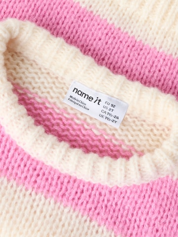 NAME IT Sweter 'NMFLELIA' w kolorze różowy