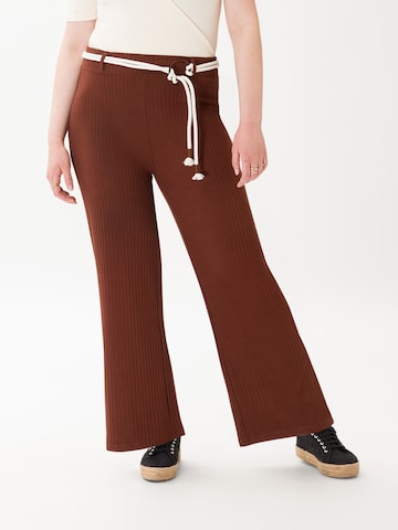 Les Lunes Flared Broek 'Lauren' in Bruin: voorkant