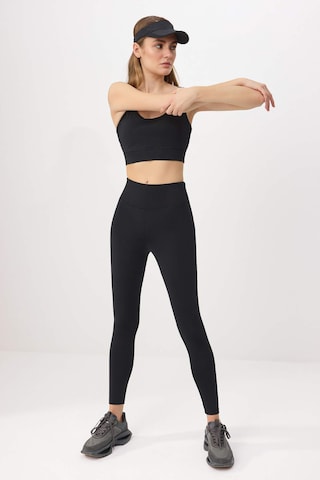 Trendyol - Skinny Leggings en negro