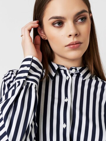 DESOTO Blouse in Blue
