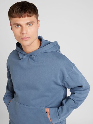 TOPMAN Sweatshirt i blå