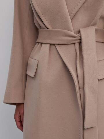 Estro Vinterkappa '465' i beige