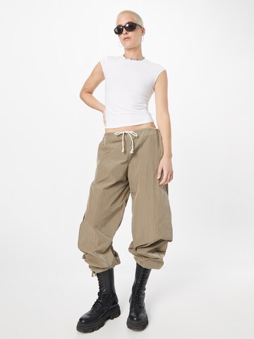 WEEKDAY Loose fit Trousers 'Alister' in Brown