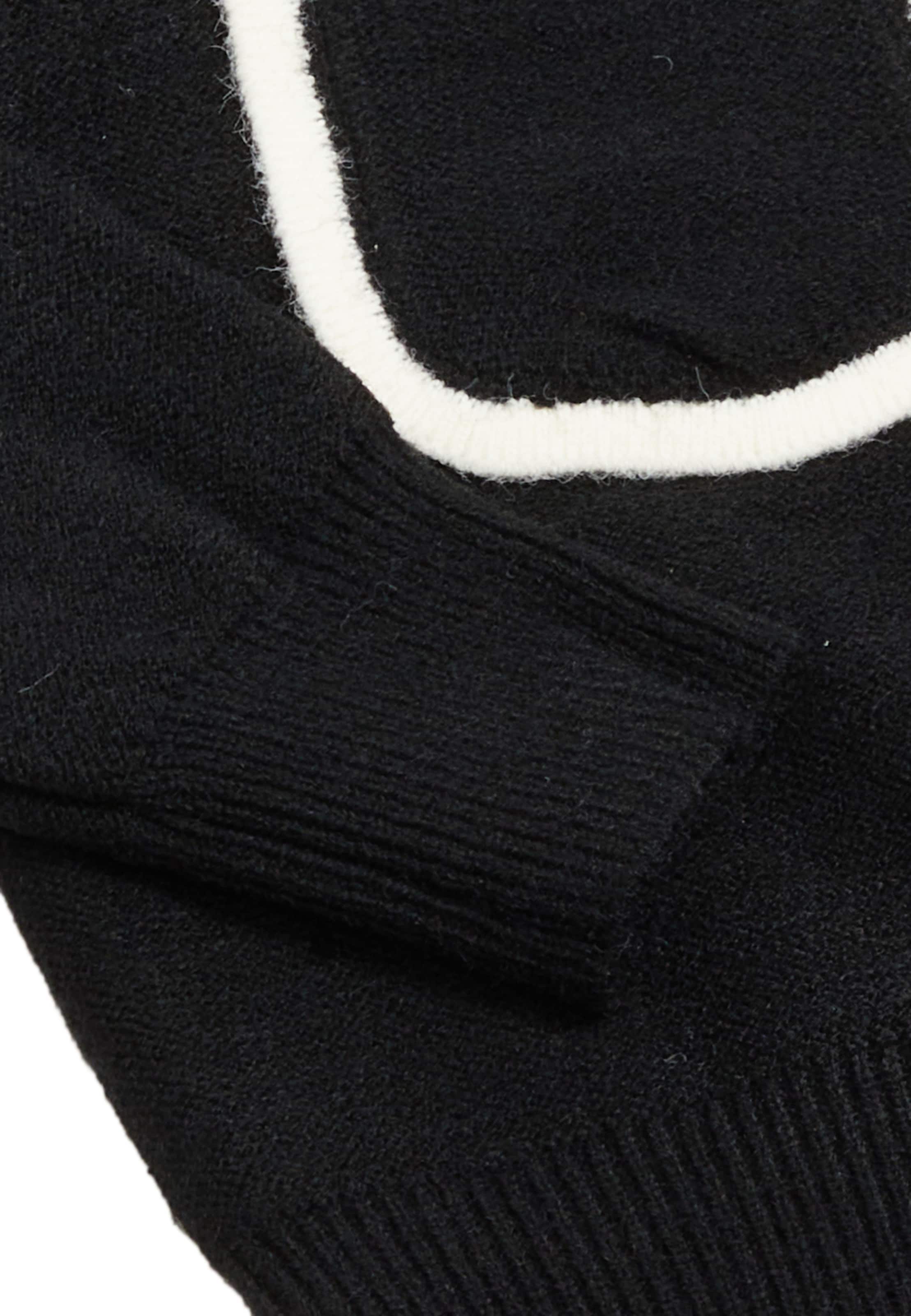 CARNEA Strickjacke in Schwarz