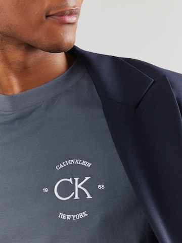 T-Shirt Calvin Klein Jeans en gris
