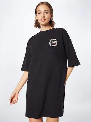 Tommy Jeans - Vestido 'Timeles' en negro: frente