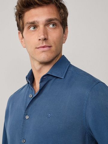 Coupe regular Chemise Hackett London en bleu
