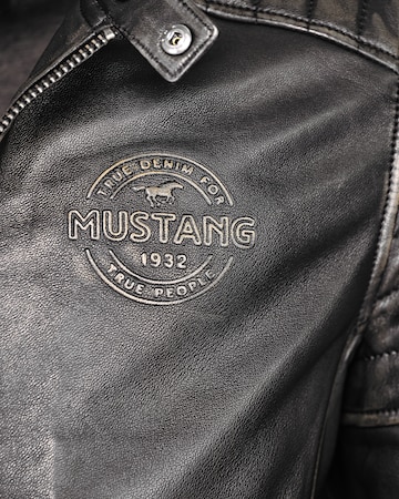 MUSTANG Between-season jacket in Black