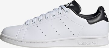 Sneaker bassa 'Stan Smith' di ADIDAS ORIGINALS in bianco: frontale