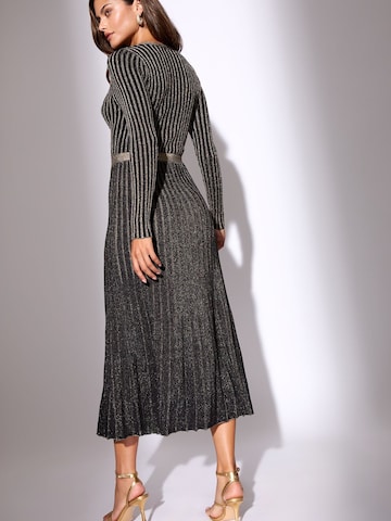 Lipsy Stickad klänning i svart