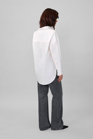 My Essential Wardrobe Blouse in White